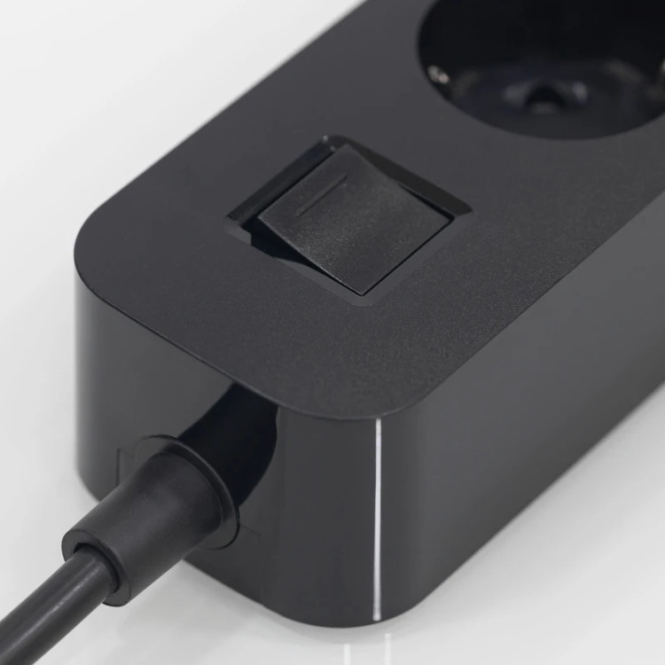 چند راهی برق هادرون P343 با شارژ سریع 30 وات 3 - Gan پریز ارت دار- USB 2 - USB C PD