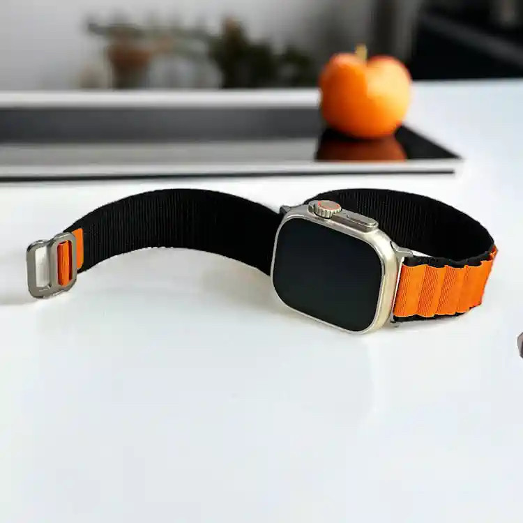 بند پارچه ایی برزنتی اپل واچ لوپ آلپاین مدل Durapro Flex مناسب apple Watch سایز 42/44/45/49 مشکی و نارنجی
